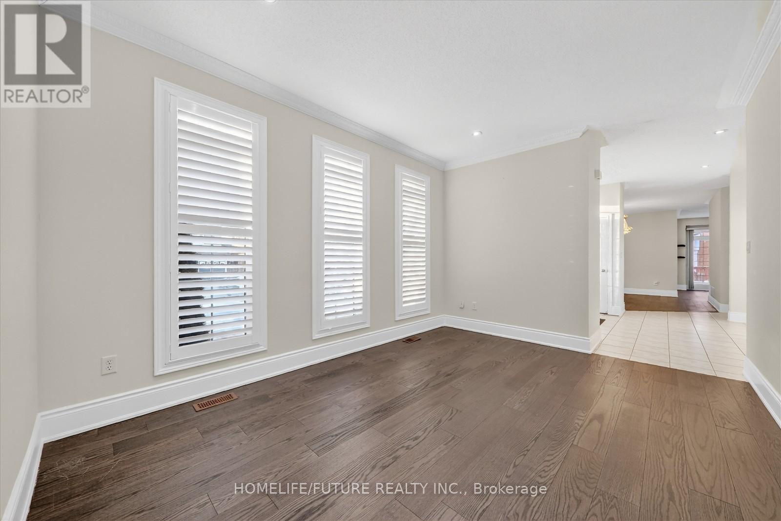 Main & 2nd Flr - 10 Ramsgate Court, Markham (Milliken Mills East), Ontario  L3S 4R3 - Photo 8 - N12758812