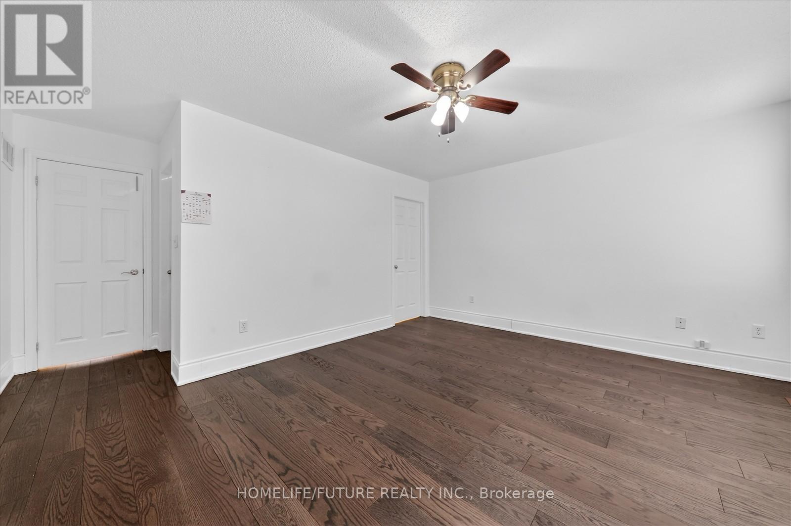 Main & 2nd Flr - 10 Ramsgate Court, Markham (Milliken Mills East), Ontario  L3S 4R3 - Photo 35 - N12758812