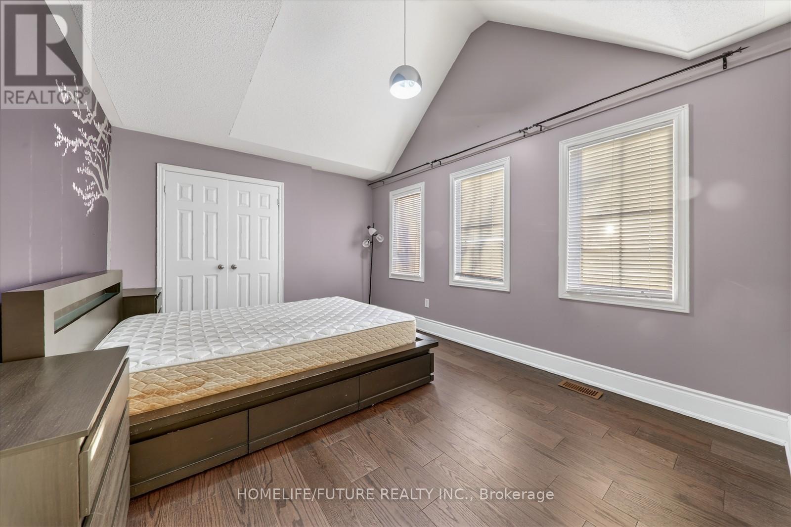 Main & 2nd Flr - 10 Ramsgate Court, Markham (Milliken Mills East), Ontario  L3S 4R3 - Photo 31 - N12758812