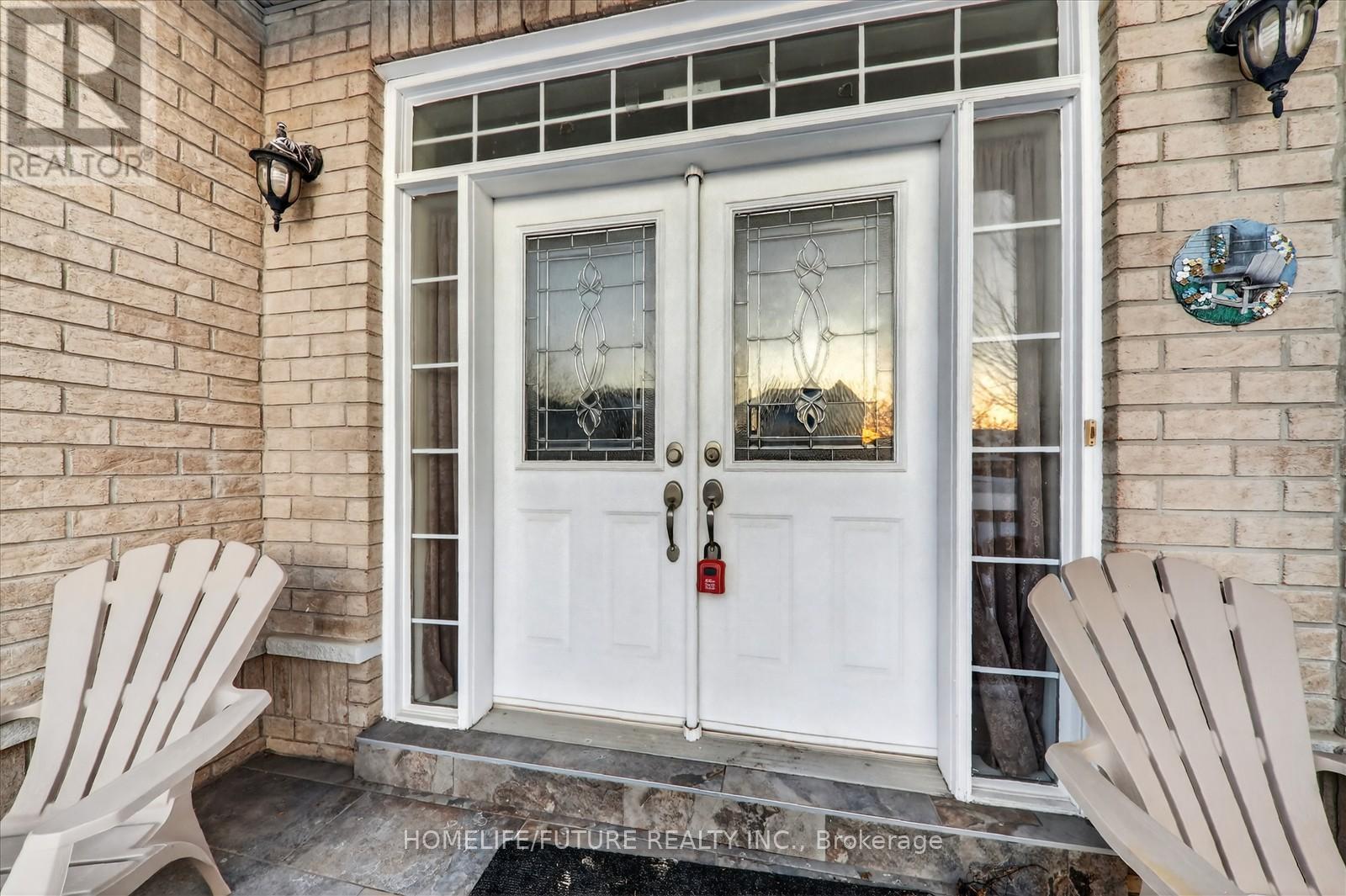 Main & 2nd Flr - 10 Ramsgate Court, Markham (Milliken Mills East), Ontario  L3S 4R3 - Photo 5 - N12758812