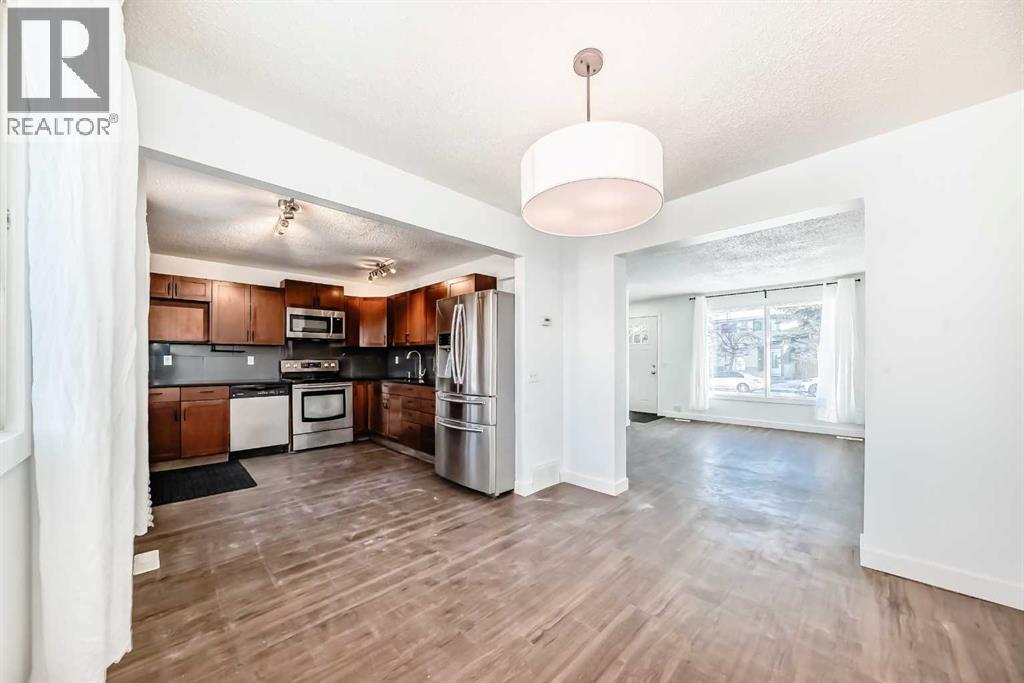 60 Erin Mount Crescent Se, Calgary, Alberta  T2B 2S3 - Photo 9 - A2282304