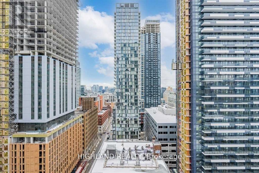 1812 - 290 Adelaide Street W, Toronto, Ontario  M5V 0P3 - Photo 13 - C12760766