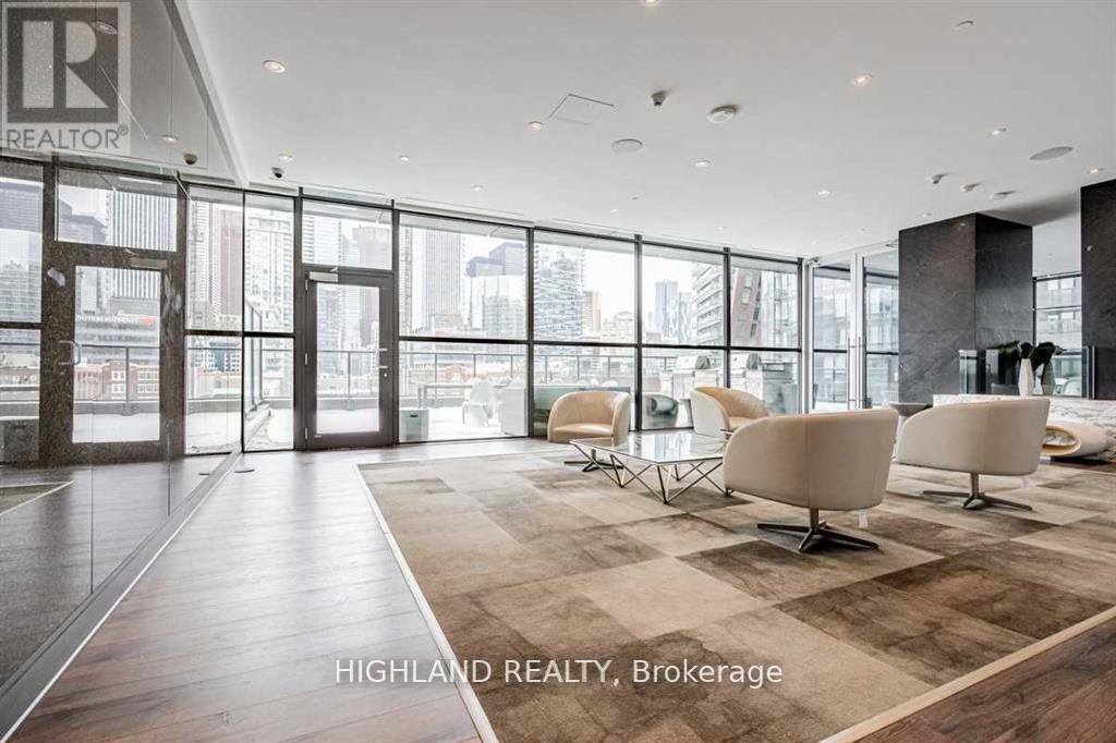 1812 - 290 Adelaide Street W, Toronto, Ontario  M5V 0P3 - Photo 17 - C12760766