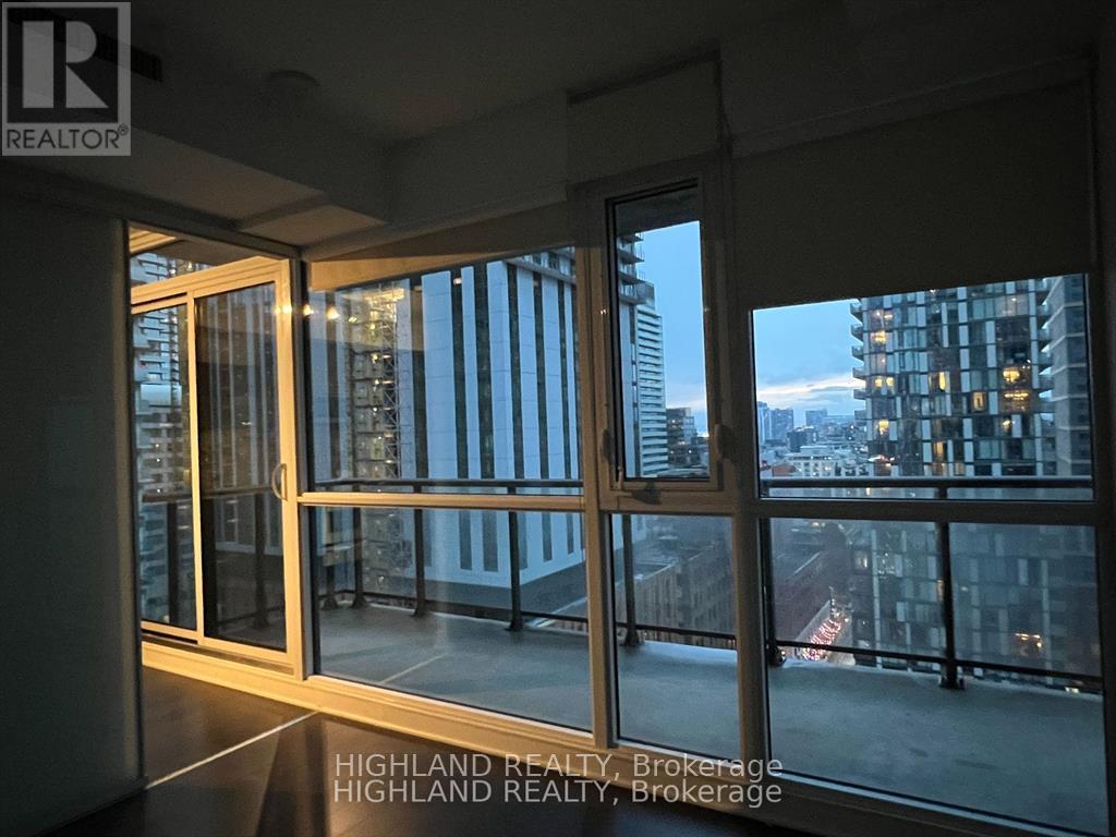 1812 - 290 Adelaide Street W, Toronto, Ontario  M5V 0P3 - Photo 8 - C12760766