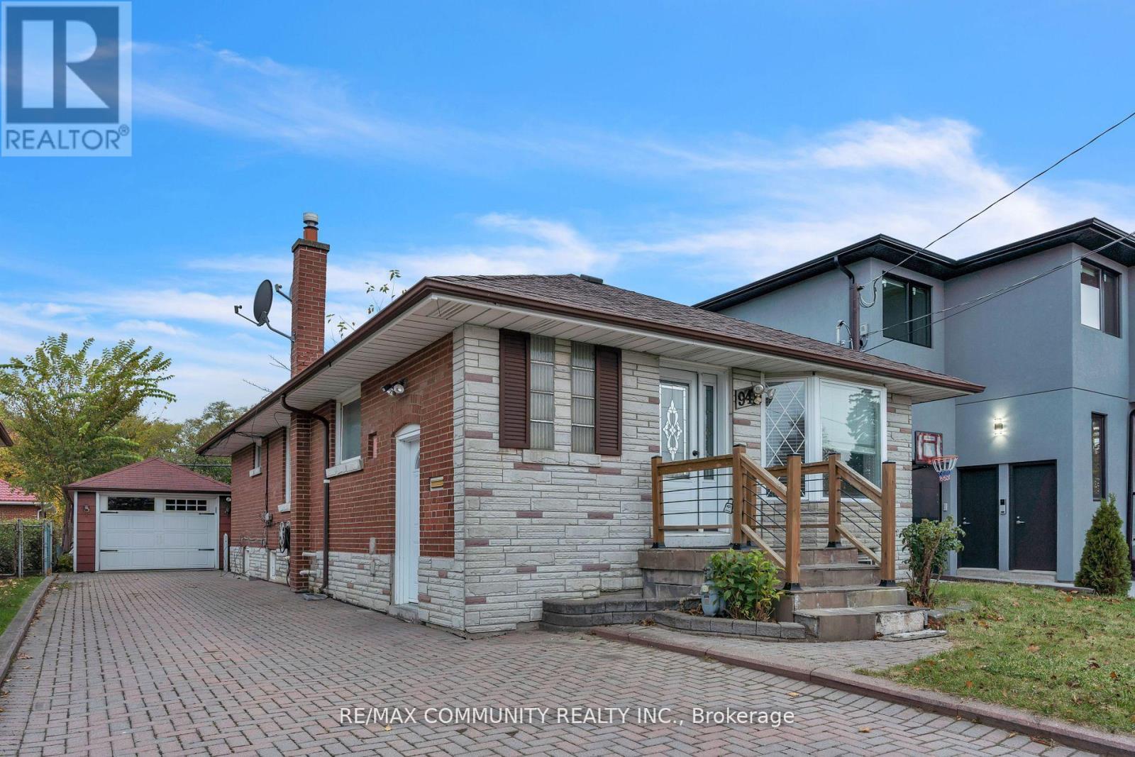 MAIN - 94 WARINGSTOWN DRIVE, Toronto, Ontario