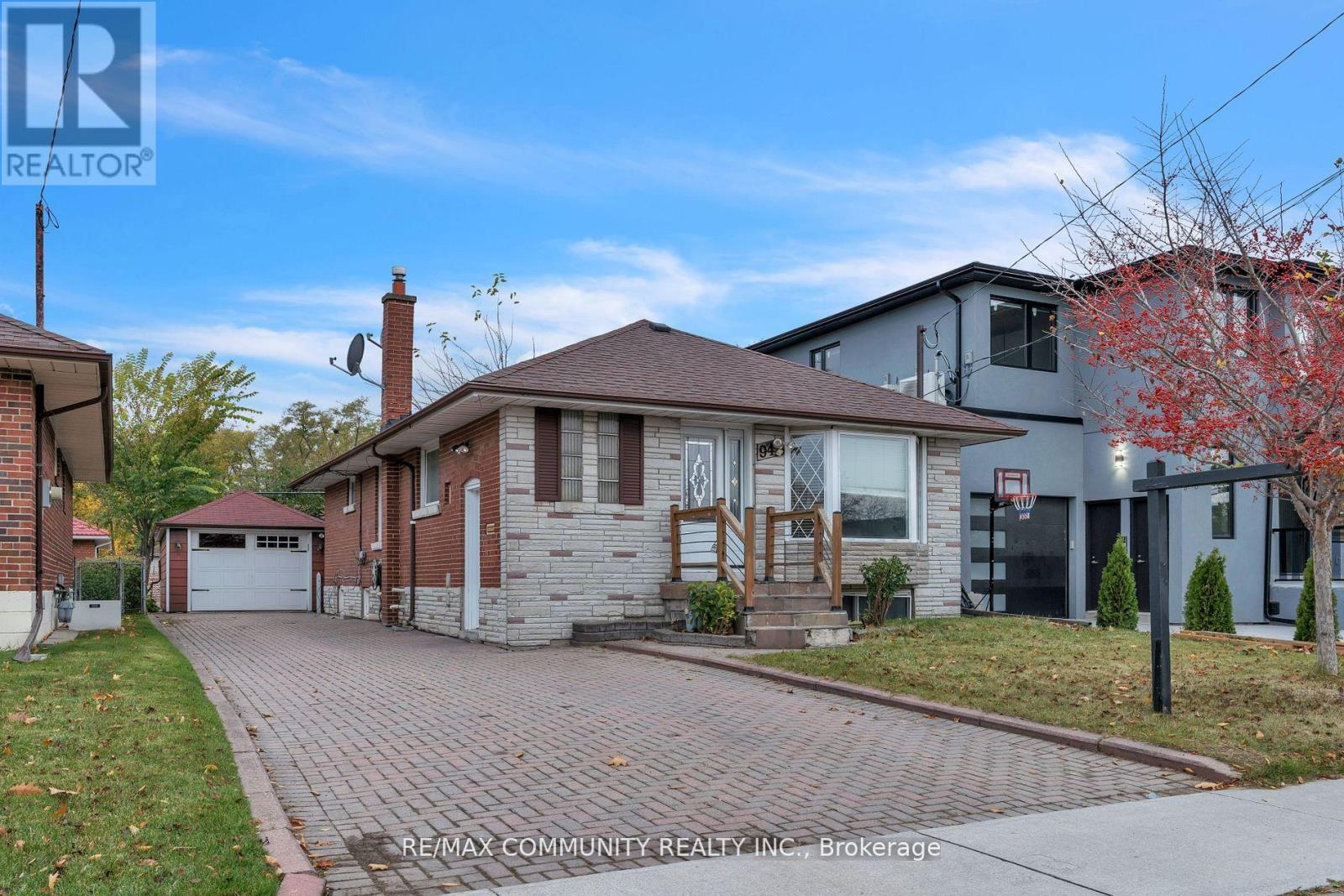 Main - 94 Waringstown Drive, Toronto (Wexford-Maryvale), Ontario  M1R 4H4 - Photo 3 - E12760634