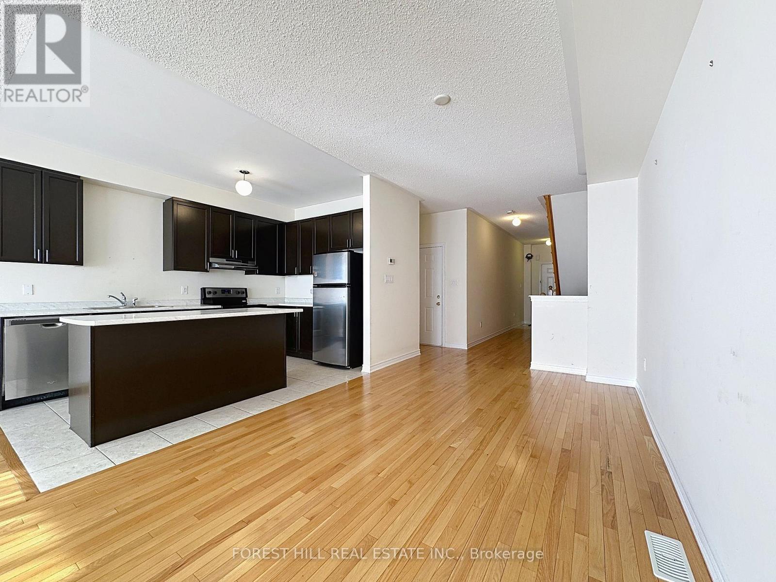 14 - 8777 Dufferin Street, Vaughan (Patterson), Ontario  L4J 0C5 - Photo 14 - N12760764