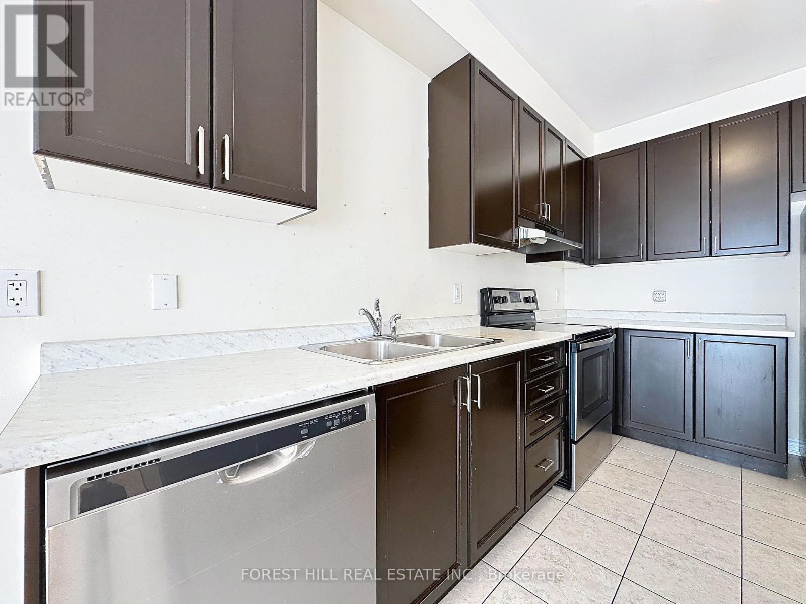 14 - 8777 Dufferin Street, Vaughan (Patterson), Ontario  L4J 0C5 - Photo 17 - N12760764