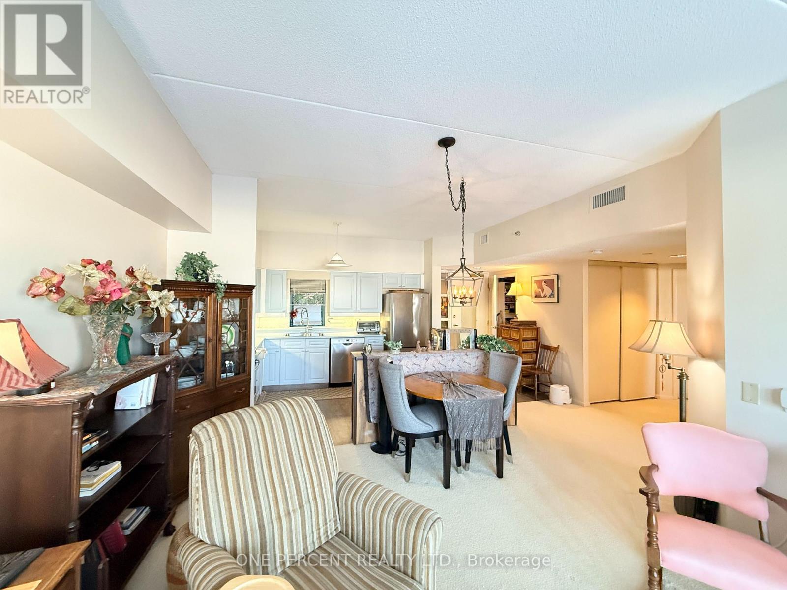 110 - 49 Raglan Street, Collingwood, Ontario  L9Y 4X1 - Photo 3 - S12760736