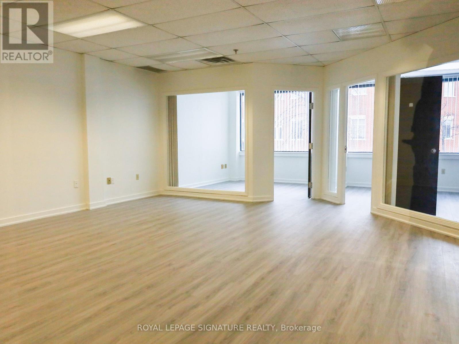 5-102 - 2600 Skymark Avenue, Mississauga (Airport Corporate), Ontario  L4W 5B2 - Photo 16 - W12760642