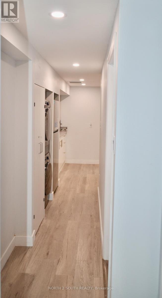 Bsmt - 9 Barwell Crescent, Toronto, Ontario  M9W 2W4 - Photo 12 - W12760690