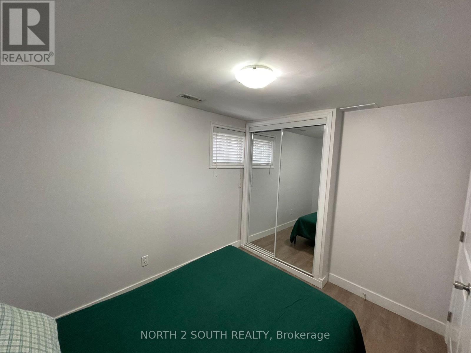 Bsmt - 9 Barwell Crescent, Toronto, Ontario  M9W 2W4 - Photo 8 - W12760690