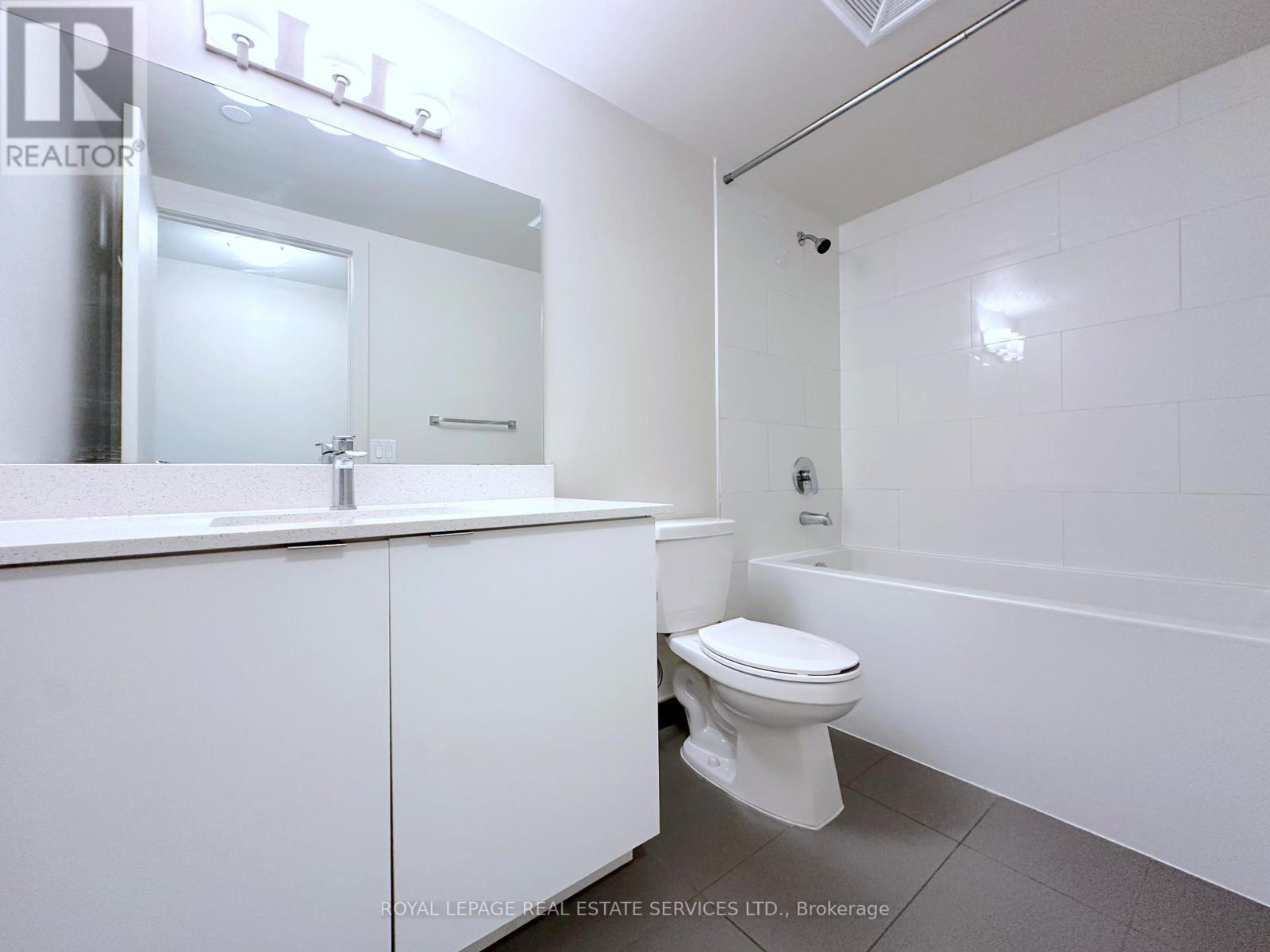 608 - 3385 Dundas Street W, Toronto (Runnymede-Bloor West Village), Ontario  M6S 2S2 - Photo 10 - W12760714