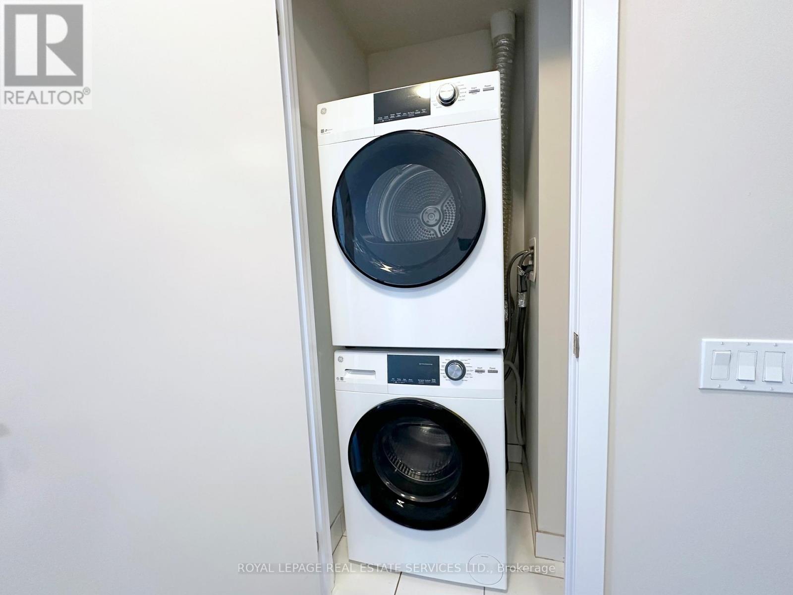 1401 - 188 Clark Boulevard, Brampton, Ontario  L6T 0J2 - Photo 11 - W12760750