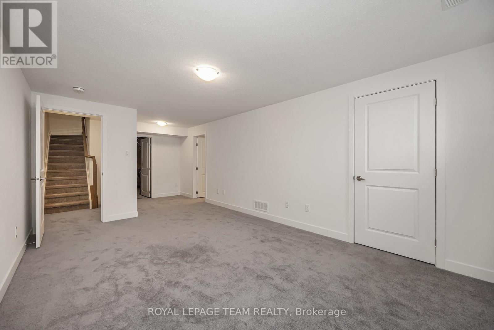 4007 Jockvale Road, Ottawa, Ontario  K2J 6Y8 - Photo 22 - X12552190