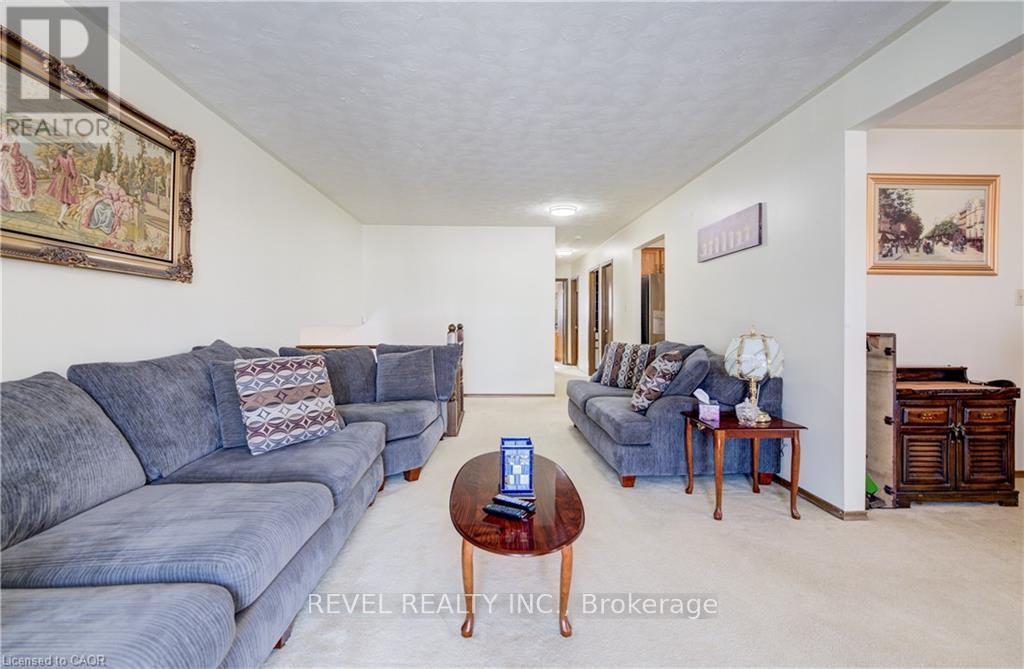 42 Ruffian Road, Brantford, Ontario  N3P 1R6 - Photo 10 - X12744500