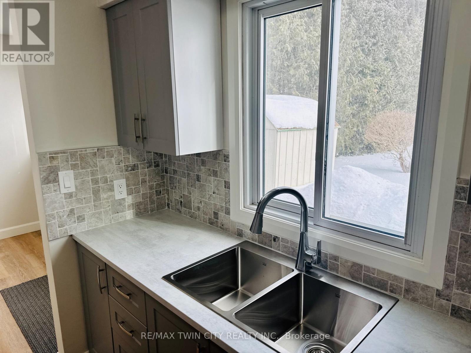 83 Elm Street, Norfolk (Simcoe), Ontario  N3Y 3B7 - Photo 17 - X12760636