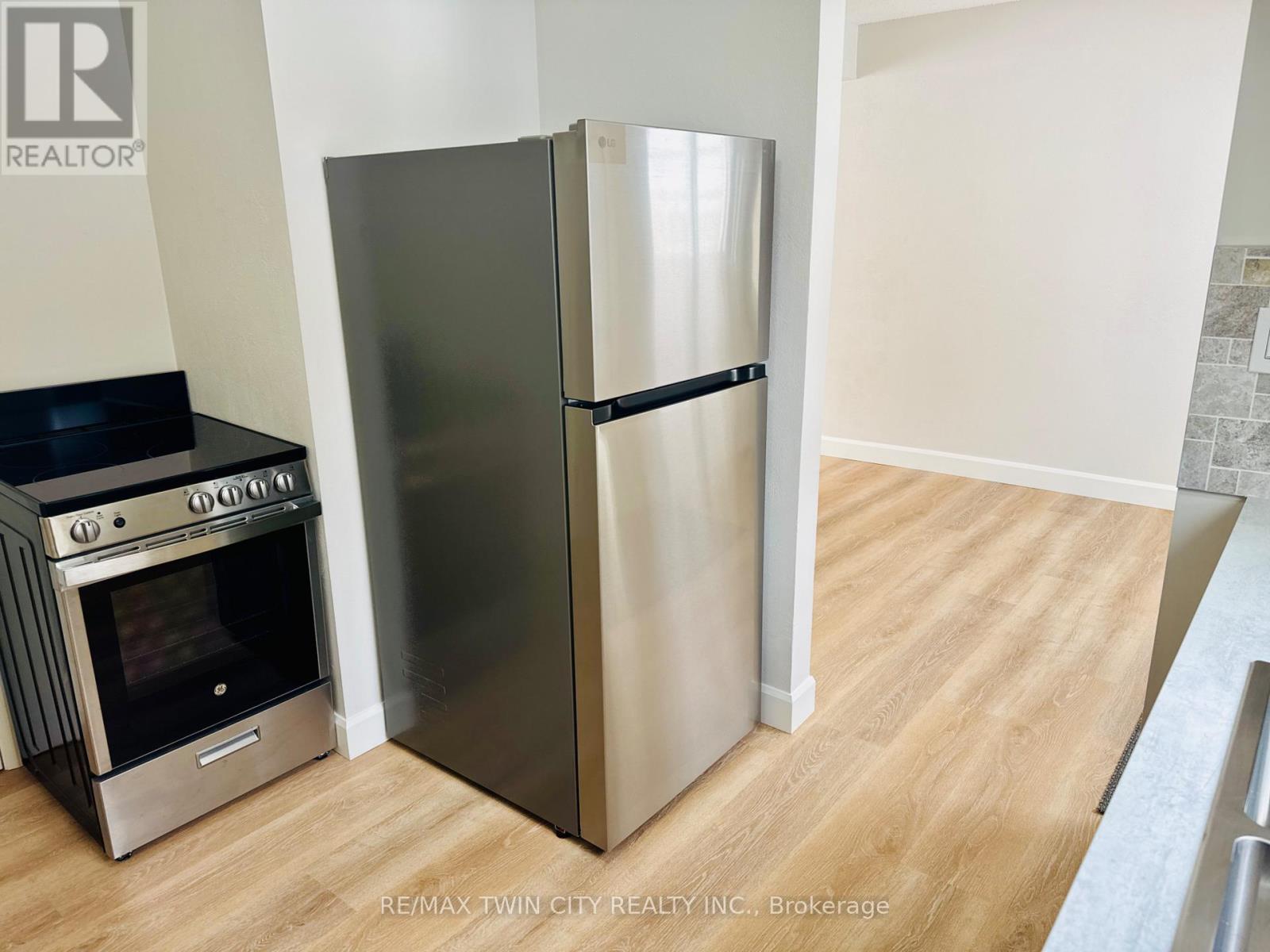 83 Elm Street, Norfolk (Simcoe), Ontario  N3Y 3B7 - Photo 18 - X12760636