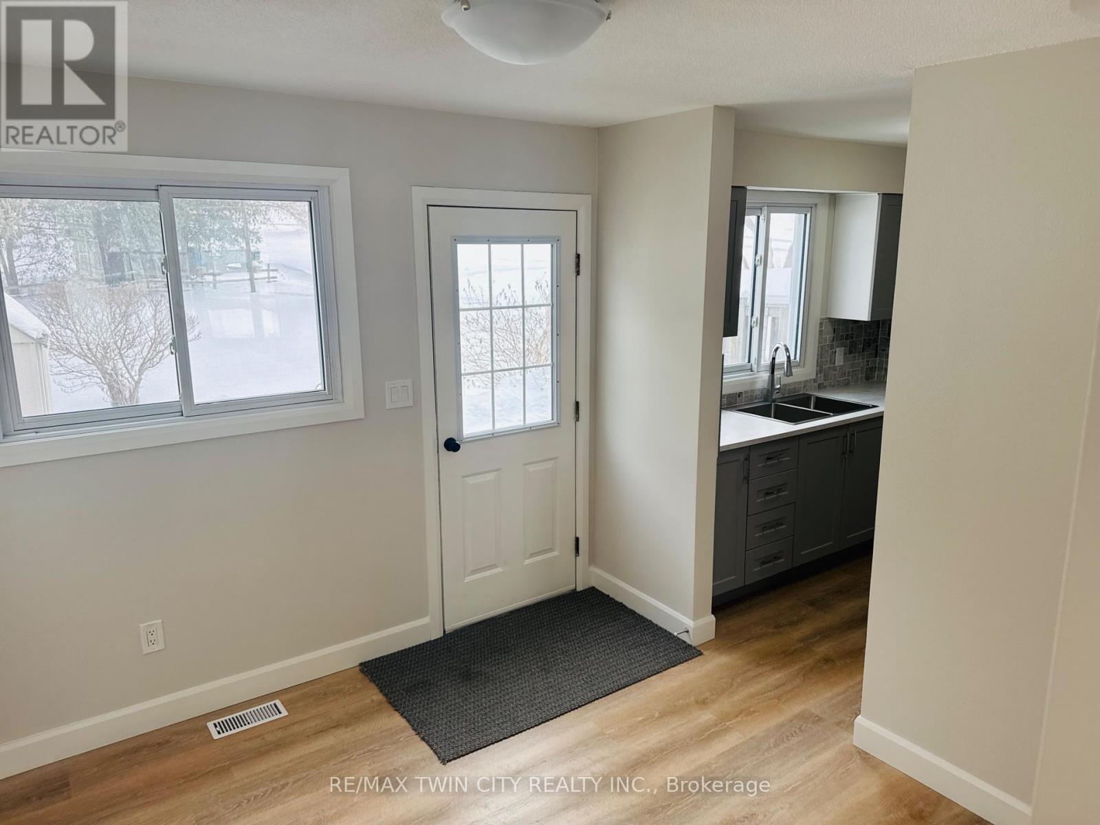 83 Elm Street, Norfolk (Simcoe), Ontario  N3Y 3B7 - Photo 22 - X12760636