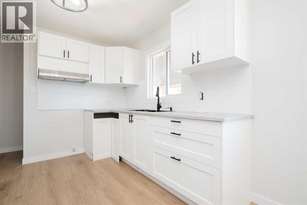 8001 Poplar Drive, Grande Prairie, Alberta  T8V 5K6 - Photo 6 - A2271494