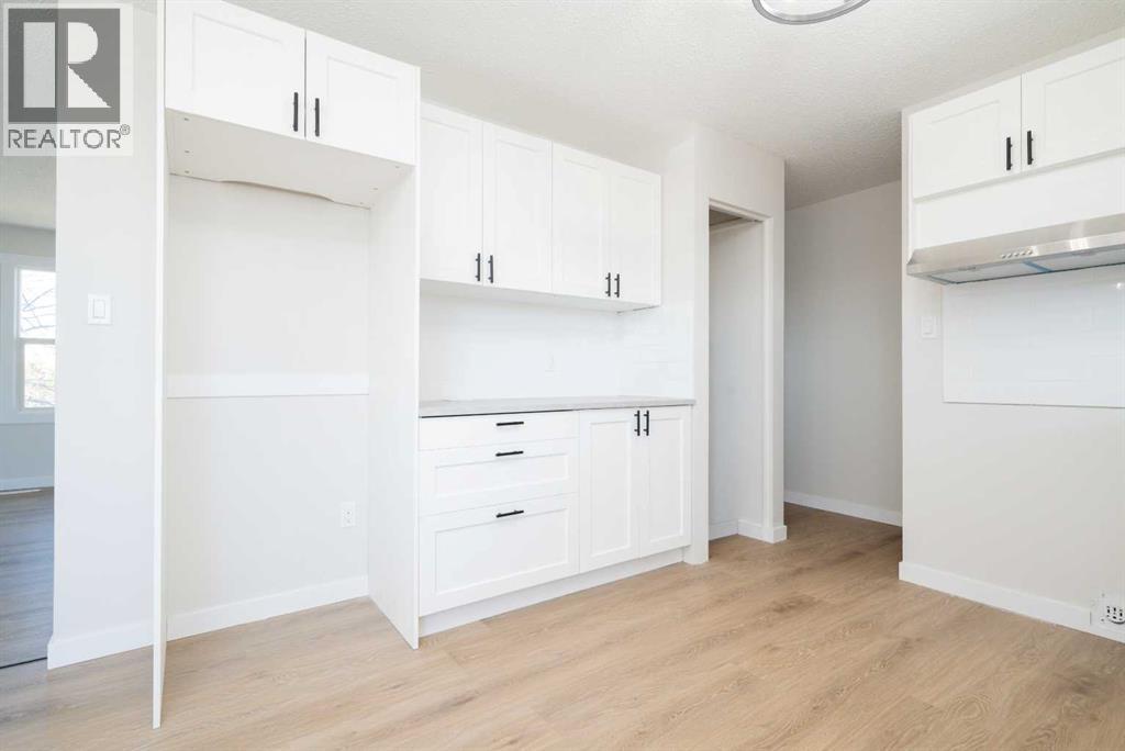 8001 Poplar Drive, Grande Prairie, Alberta  T8V 5K6 - Photo 5 - A2271494