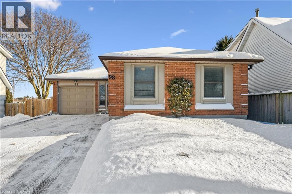 98 Peachtree Crescent, Cambridge, Ontario  N1S 4W3 - Photo 3 - 40800879
