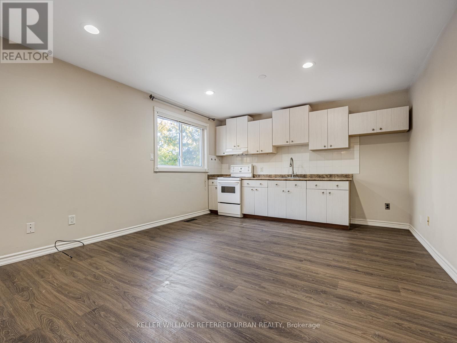 114 Kennard Avenue, Toronto, Ontario  M3H 4M4 - Photo 12 - C12680490