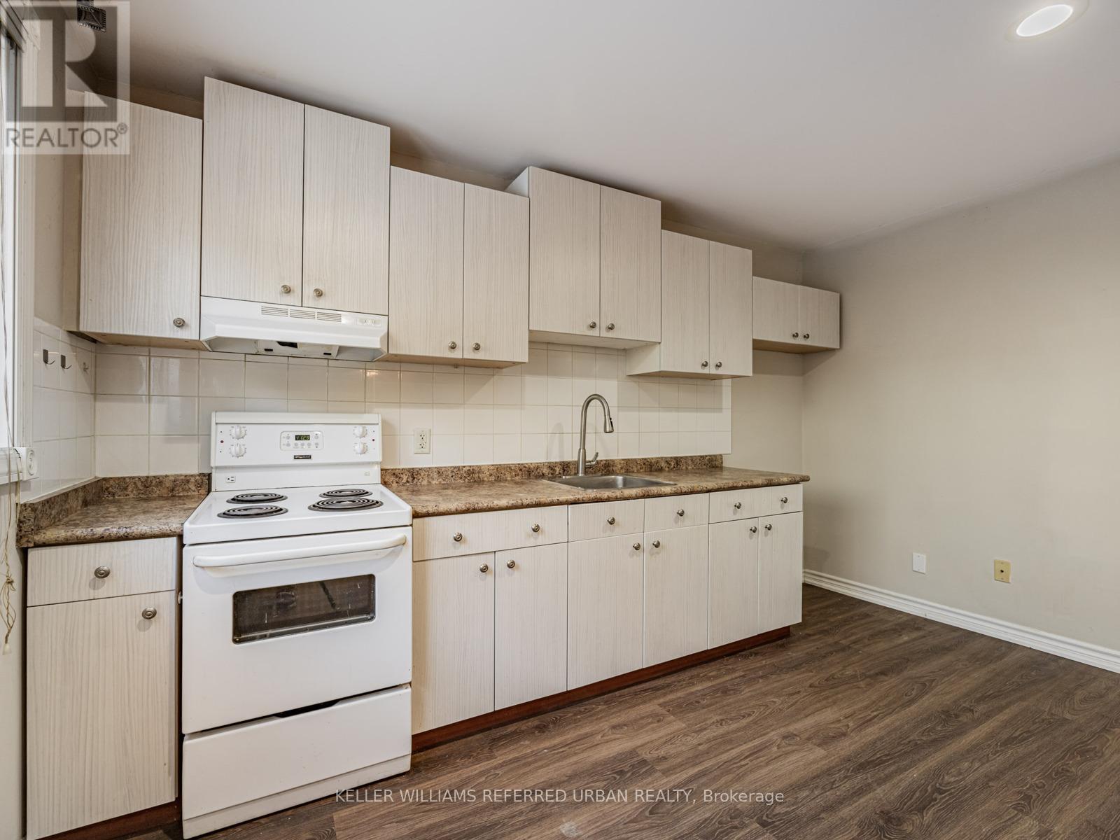 114 Kennard Avenue, Toronto, Ontario  M3H 4M4 - Photo 11 - C12680490