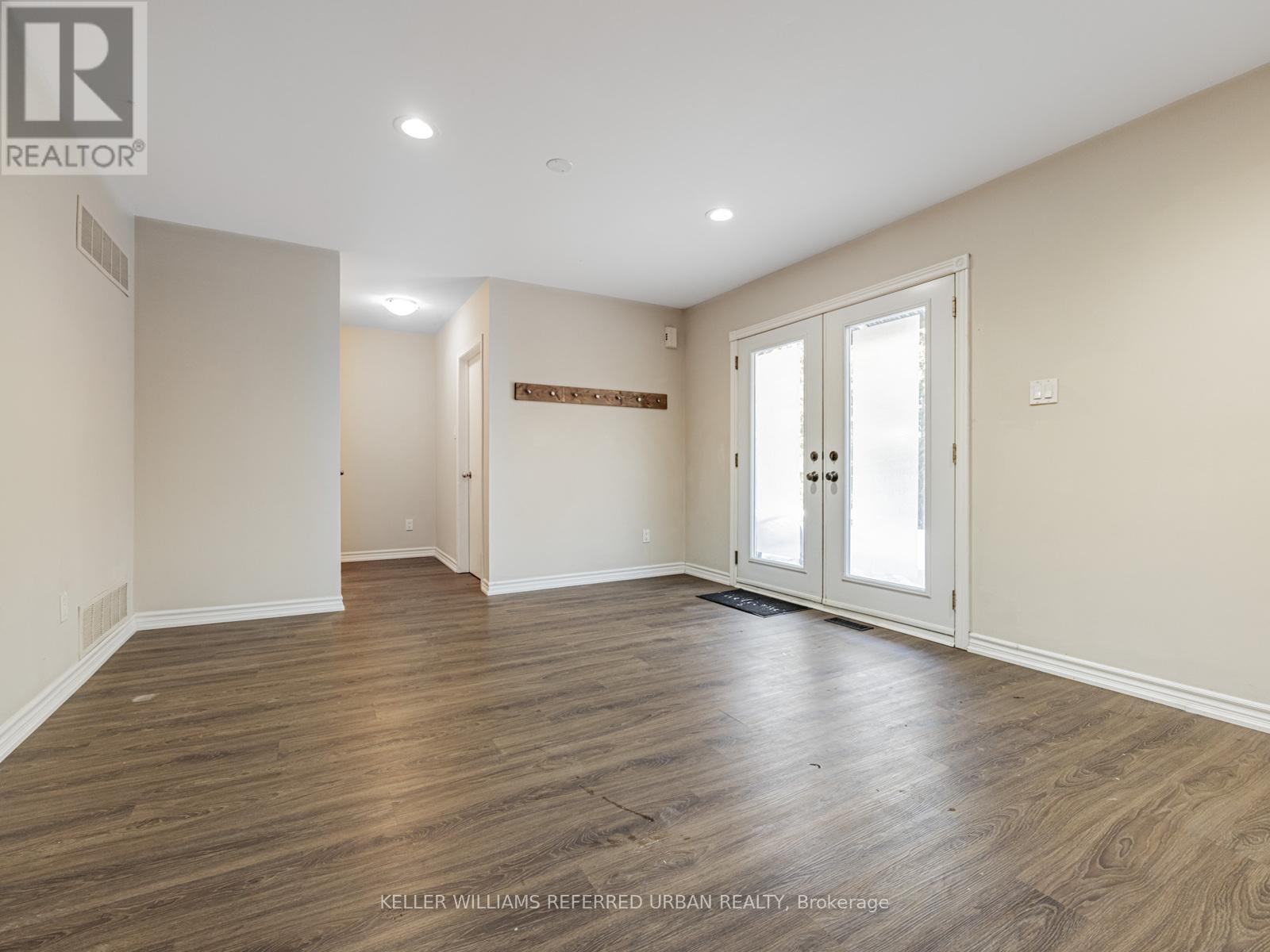 114 Kennard Avenue, Toronto, Ontario  M3H 4M4 - Photo 4 - C12680490