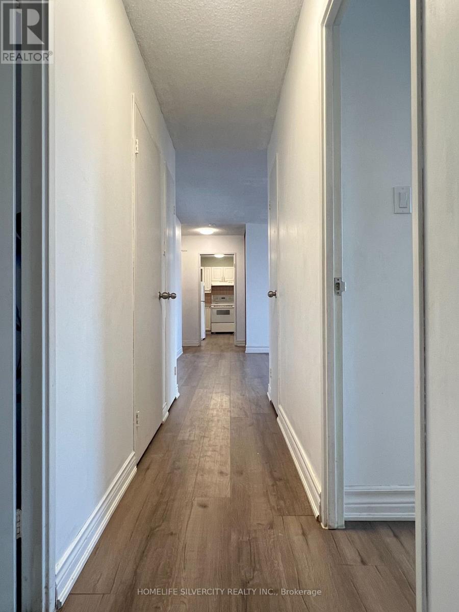 404 - 2929 Aquitaine Avenue, Mississauga (Meadowvale), Ontario  L5N 2C7 - Photo 9 - W12745382