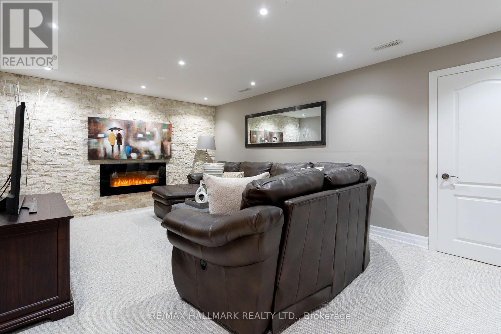 16 Marblehead Road, Toronto (Kingsview Village-The Westway), Ontario  M9R 3B6 - Photo 29 - W12756268