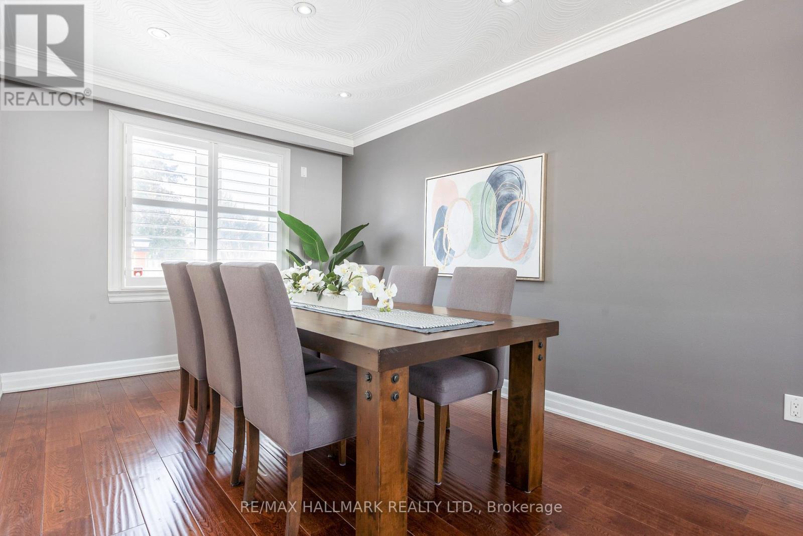 16 Marblehead Road, Toronto (Kingsview Village-The Westway), Ontario  M9R 3B6 - Photo 9 - W12756268