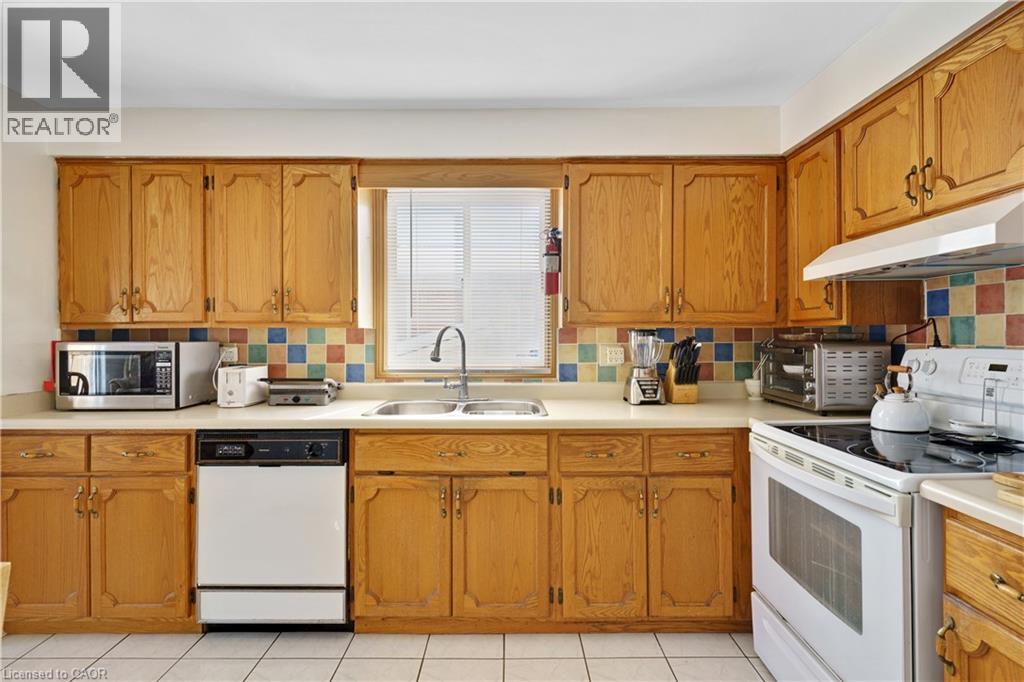 109 Holm Street, Cambridge, Ontario  N3C 3T5 - Photo 5 - 40801434