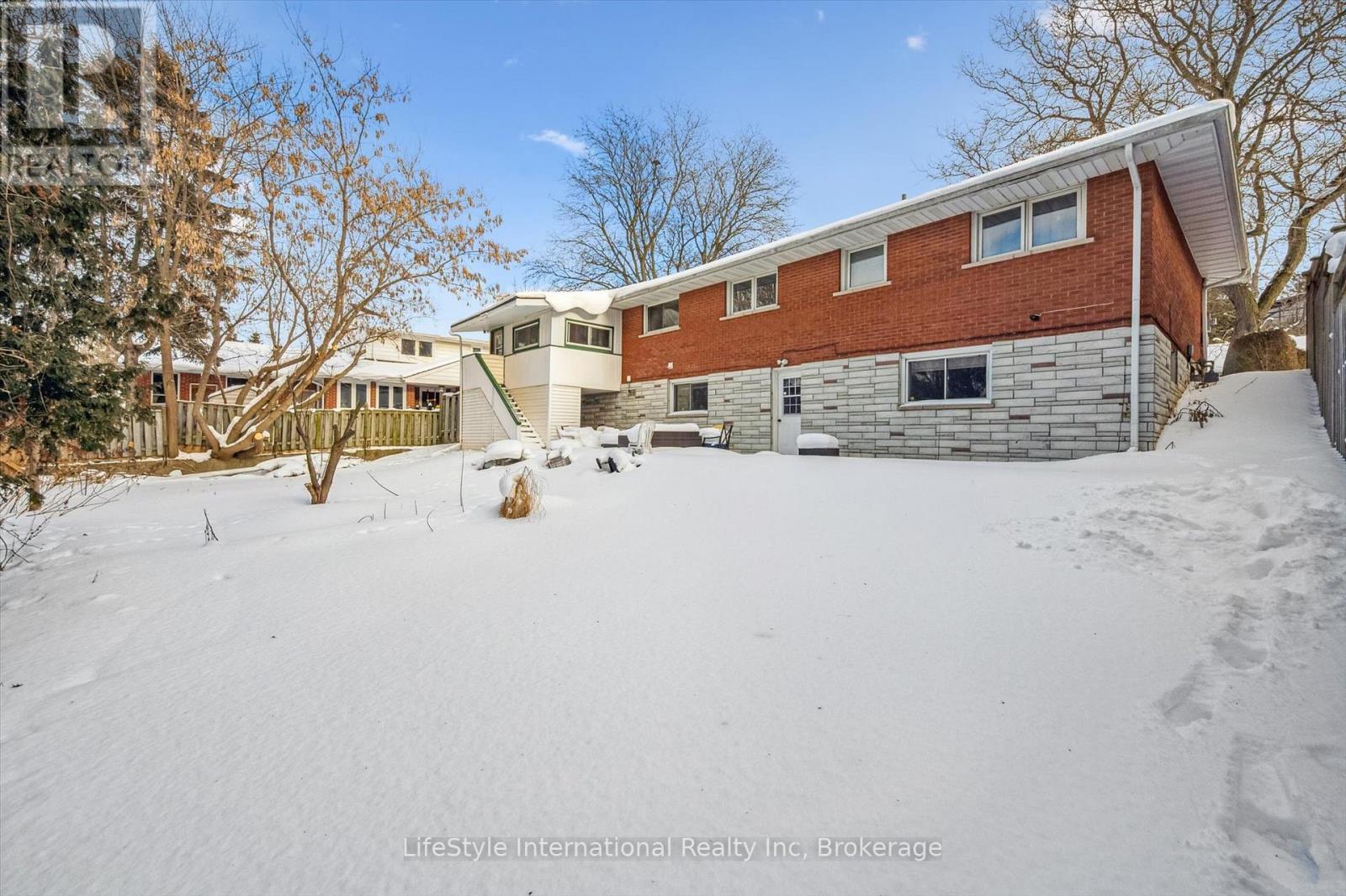 15 Fairview Boulevard, Guelph, Ontario  N1G 1H3 - Photo 35 - X12760772