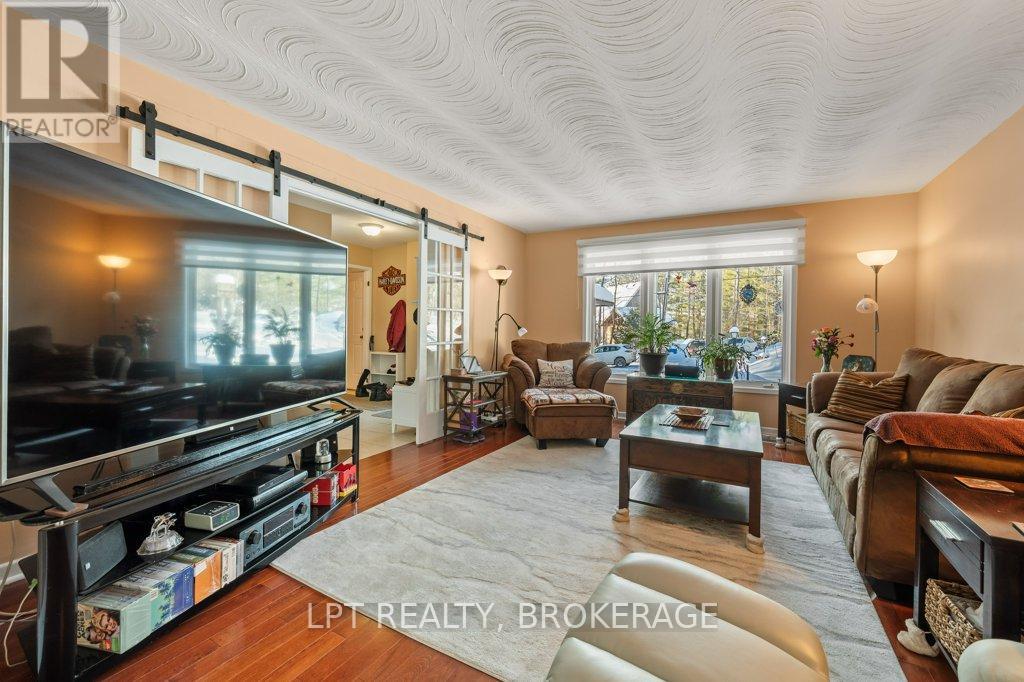 31 Acorn Lane, Frontenac, Ontario  K0H 2V0 - Photo 8 - X12760786