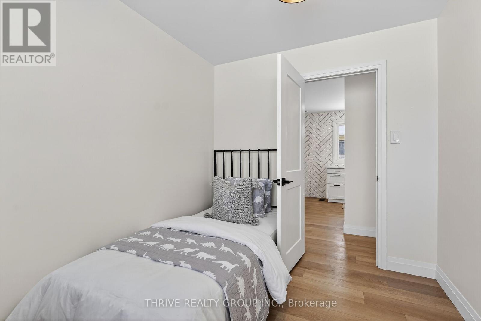 Photo 22 of 35 for 170 Pawnee Road