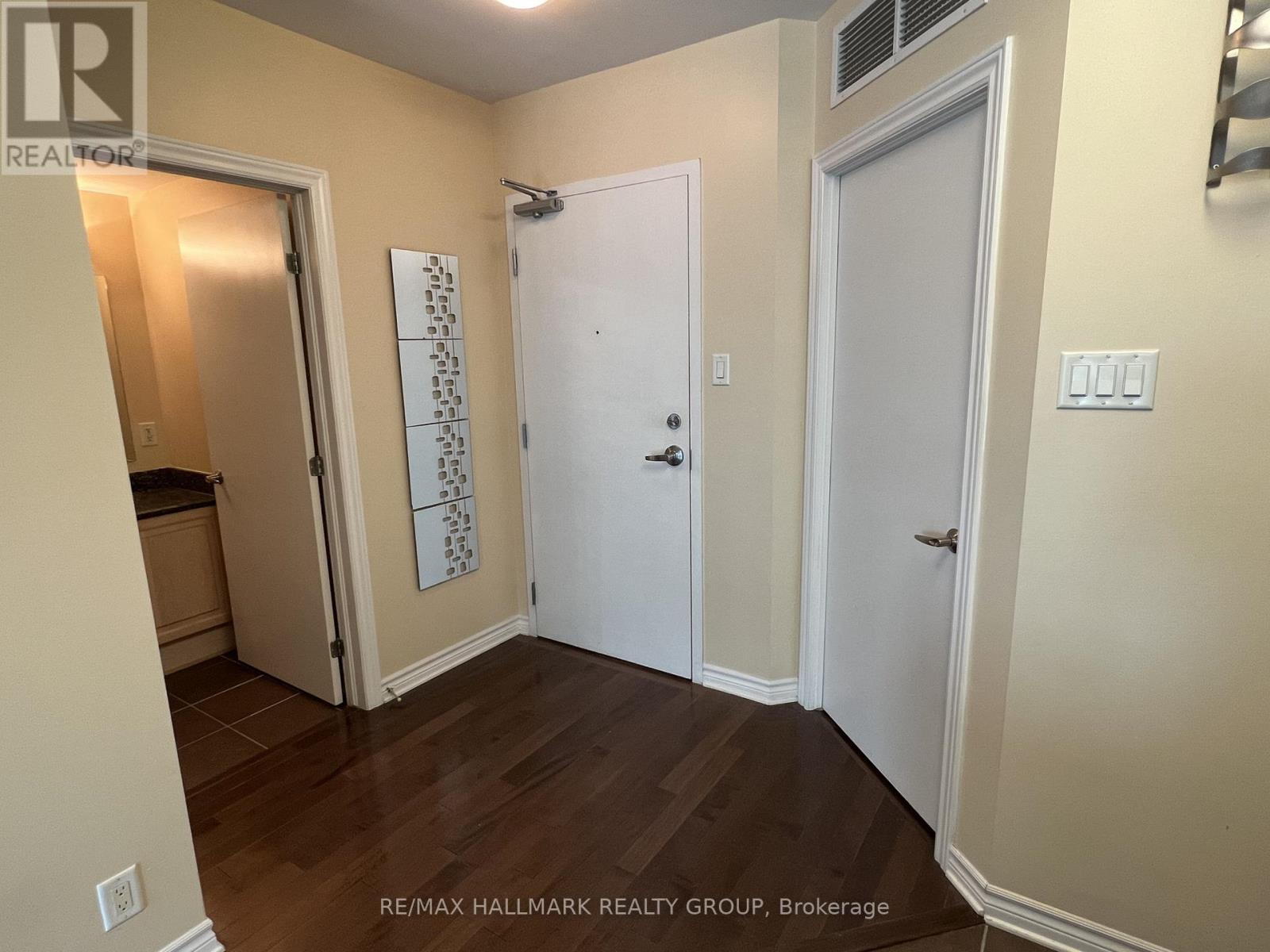 1903 - 445 Laurier Avenue West Avenue W, Ottawa, Ontario  K1N 6R4 - Photo 13 - X12760828