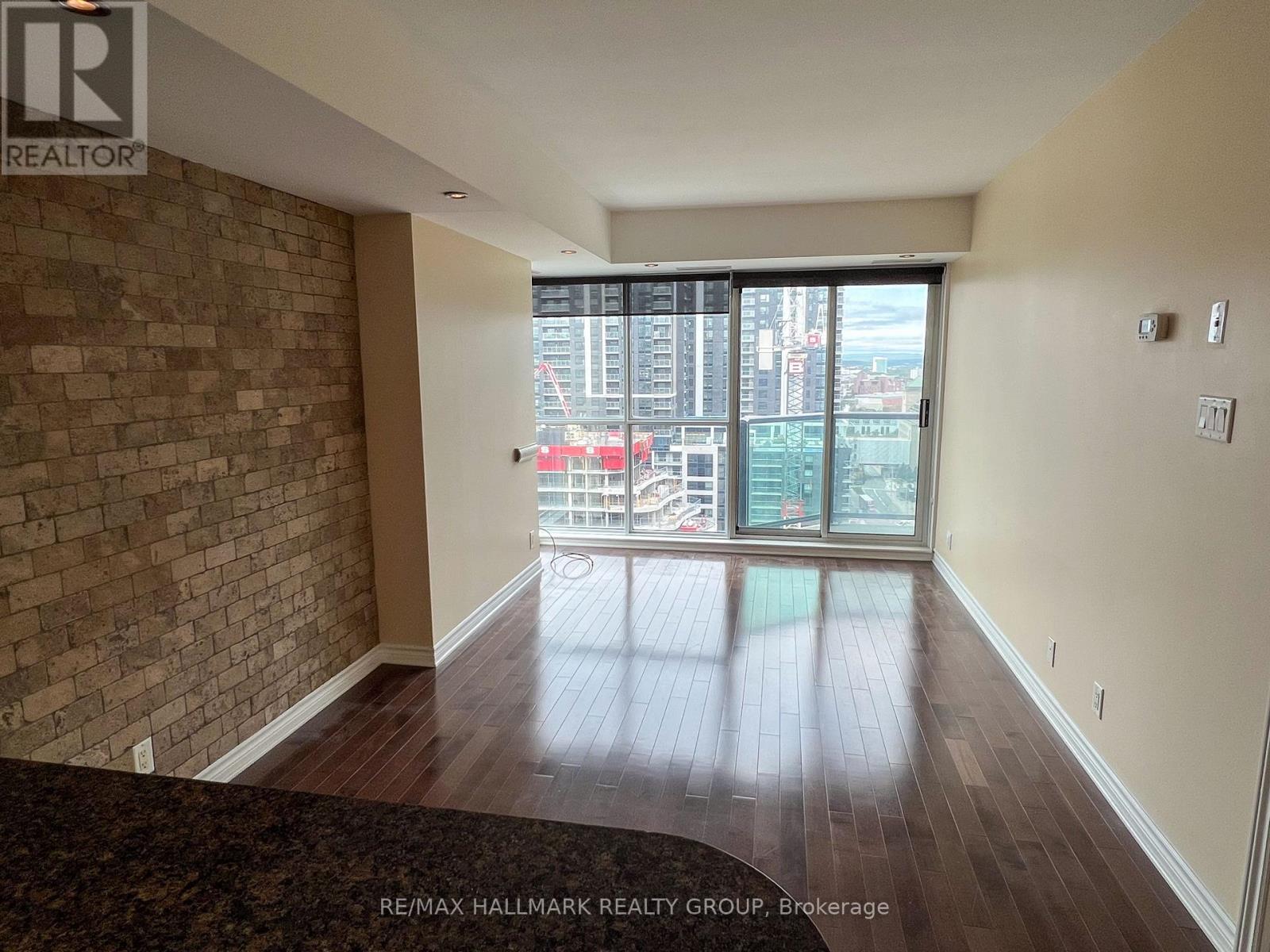 1903 - 445 Laurier Avenue West Avenue W, Ottawa, Ontario  K1N 6R4 - Photo 9 - X12760828