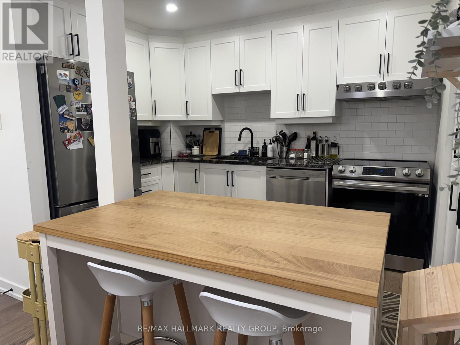 49 Sunridge Lane, Ottawa, Ontario  K2J 2N9 - Photo 3 - X12760912