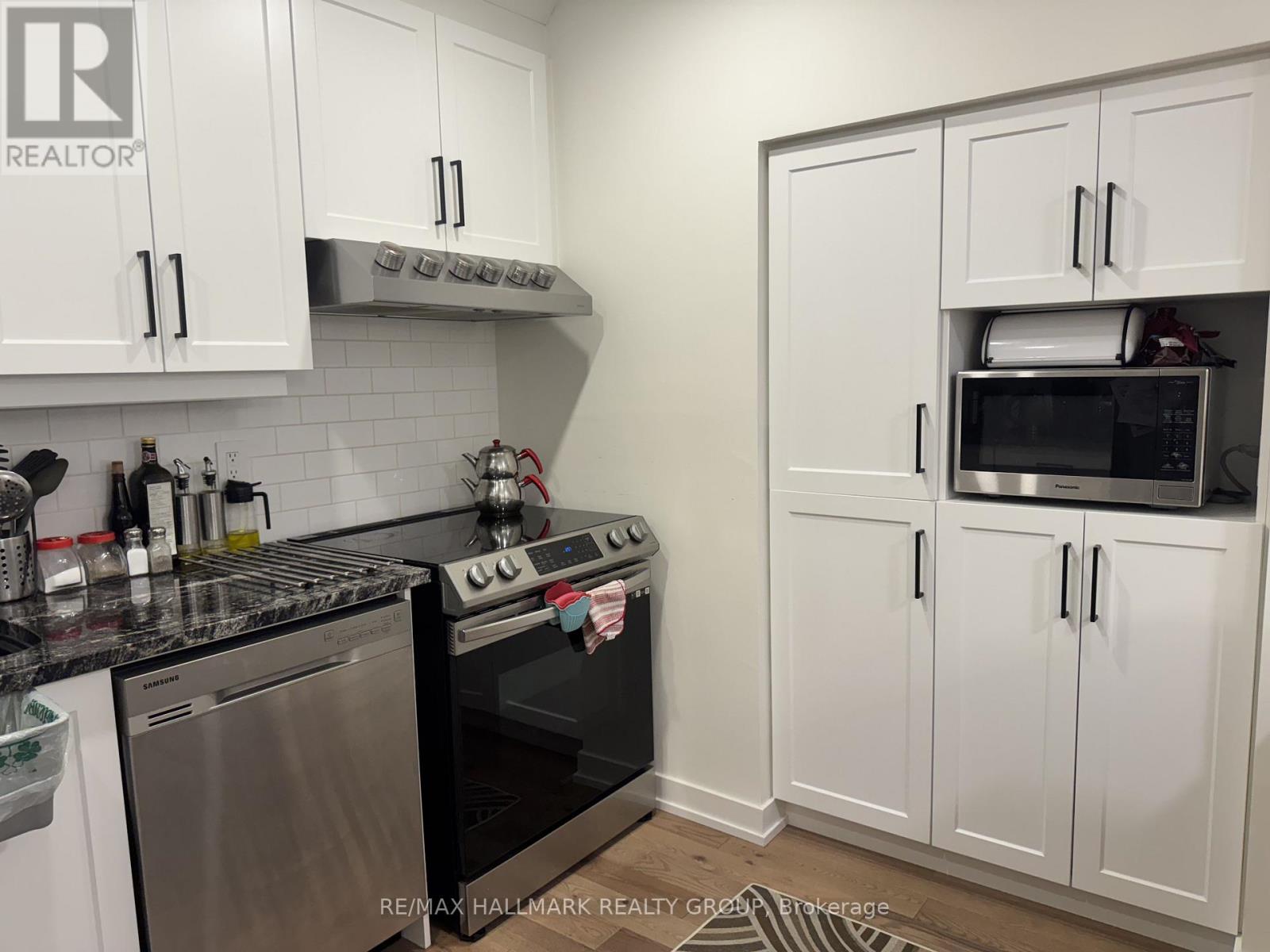 49 Sunridge Lane, Ottawa, Ontario  K2J 2N9 - Photo 4 - X12760912