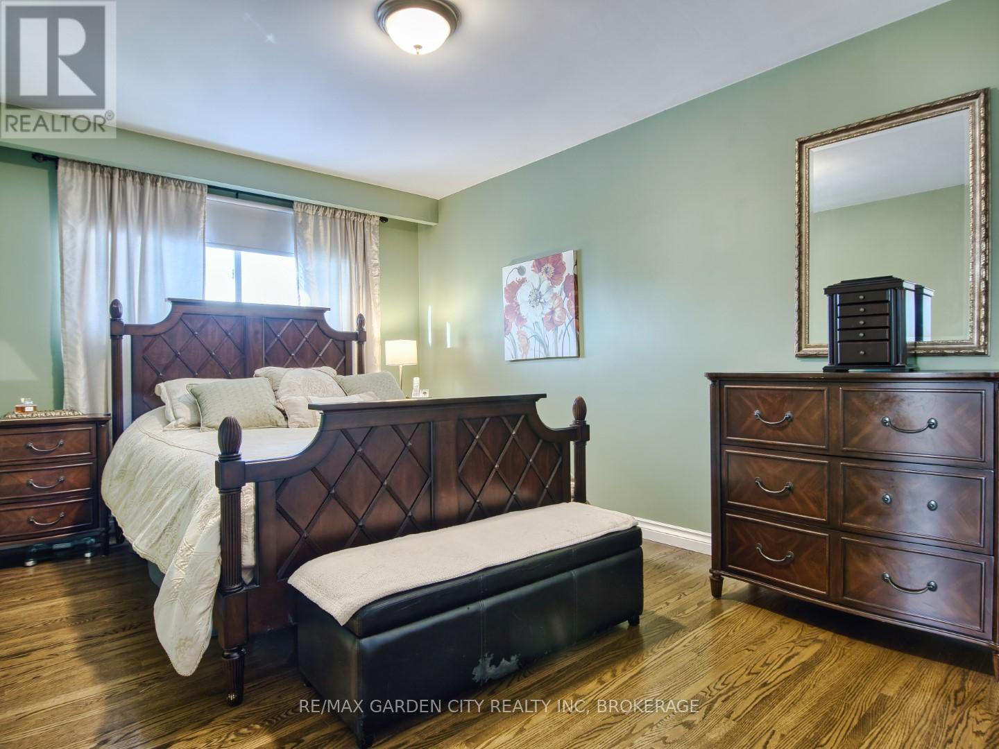 9 Royal Oak Drive, St. Catharines, Ontario  L2N 4B7 - Photo 18 - X12760882