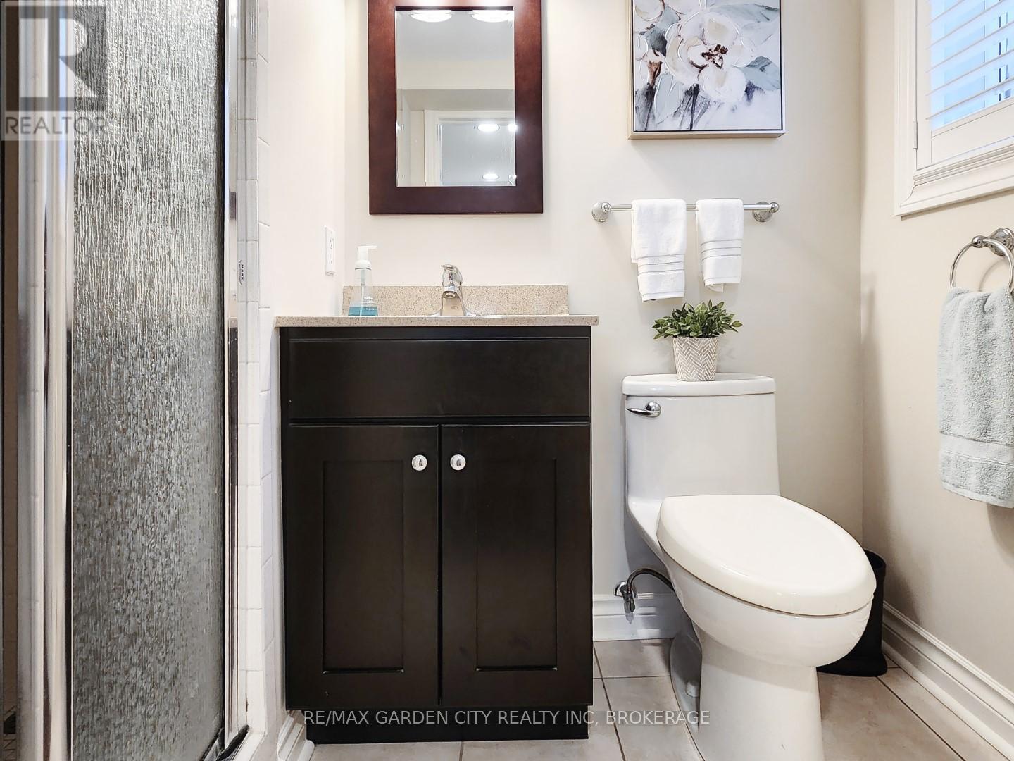 9 Royal Oak Drive, St. Catharines, Ontario  L2N 4B7 - Photo 24 - X12760882