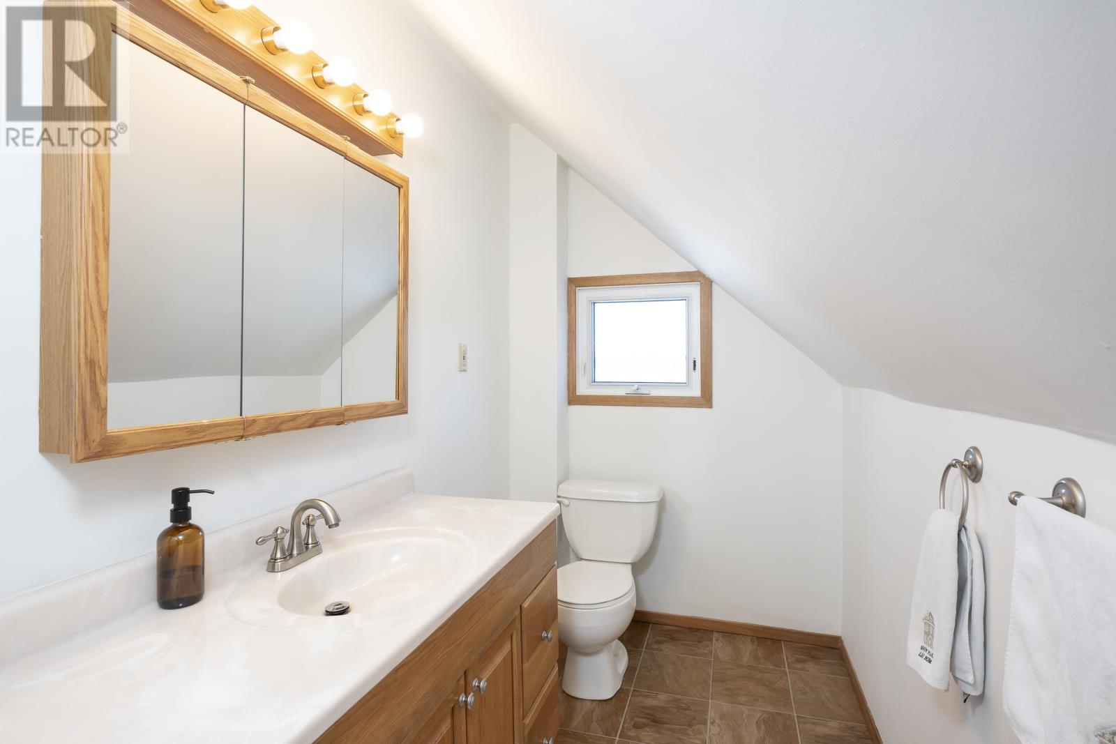 12 Stokes St, Thunder Bay, Ontario  P7A 5M5 - Photo 39 - TB2600166