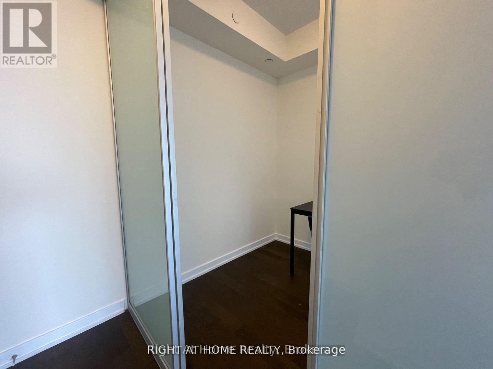 3001 - 4011 Brickstone Mews W, Mississauga, Ontario  L5B 0G3 - Photo 13 - W12741866