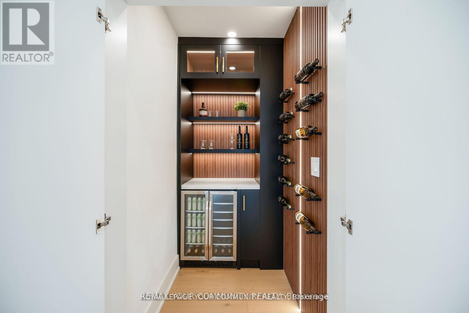 14 Ranwood Drive, Toronto, Ontario  M9N 3E9 - Photo 20 - W12760756