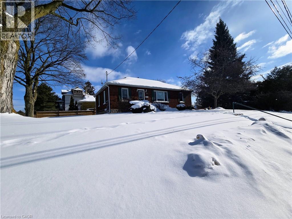 89 Elgin Street N, Cambridge, Ontario  N1R 5H5 - Photo 2 - 40801711