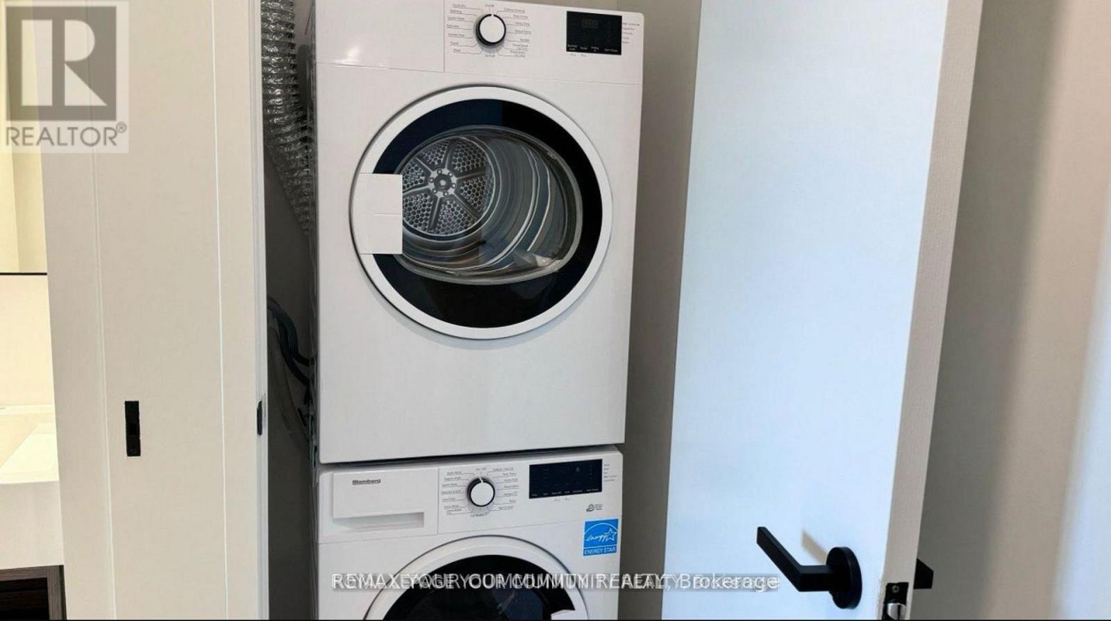 4501 - 55 Charles Street E, Toronto, Ontario  M4Y 0J1 - Photo 11 - C12760778