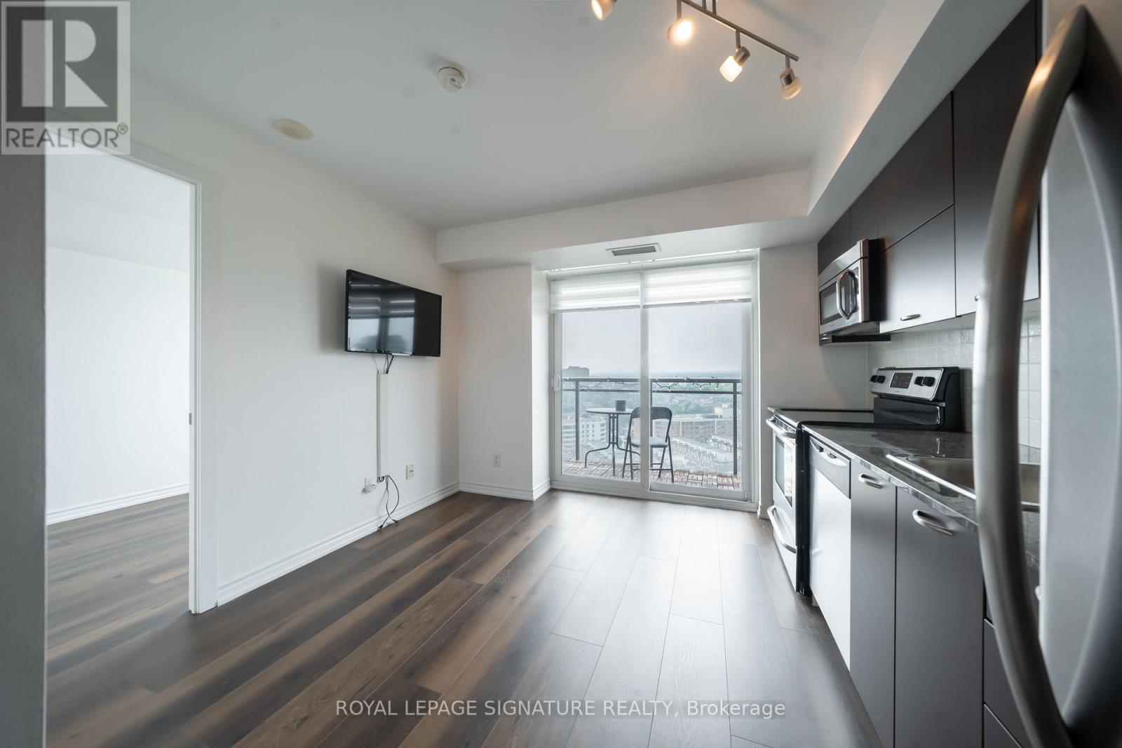 1909 - 38 JOE SHUSTER WAY, Toronto, Ontario