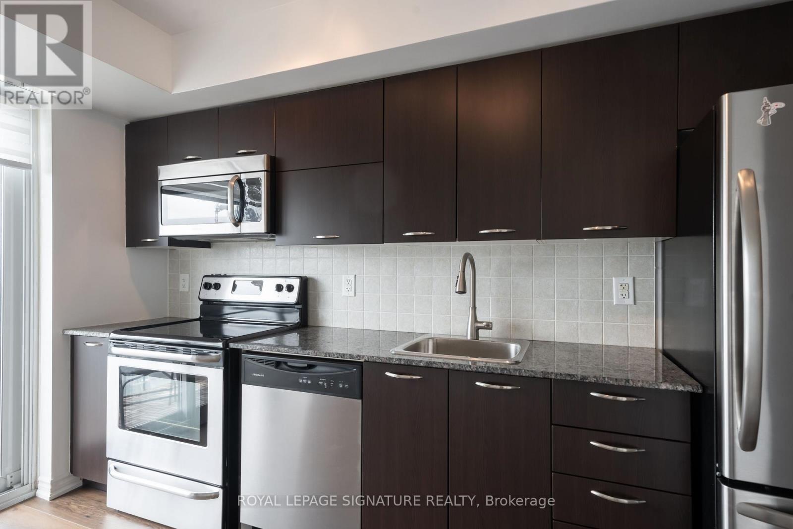 1909 - 38 Joe Shuster Way, Toronto, Ontario  M6K 0A5 - Photo 16 - C12760806