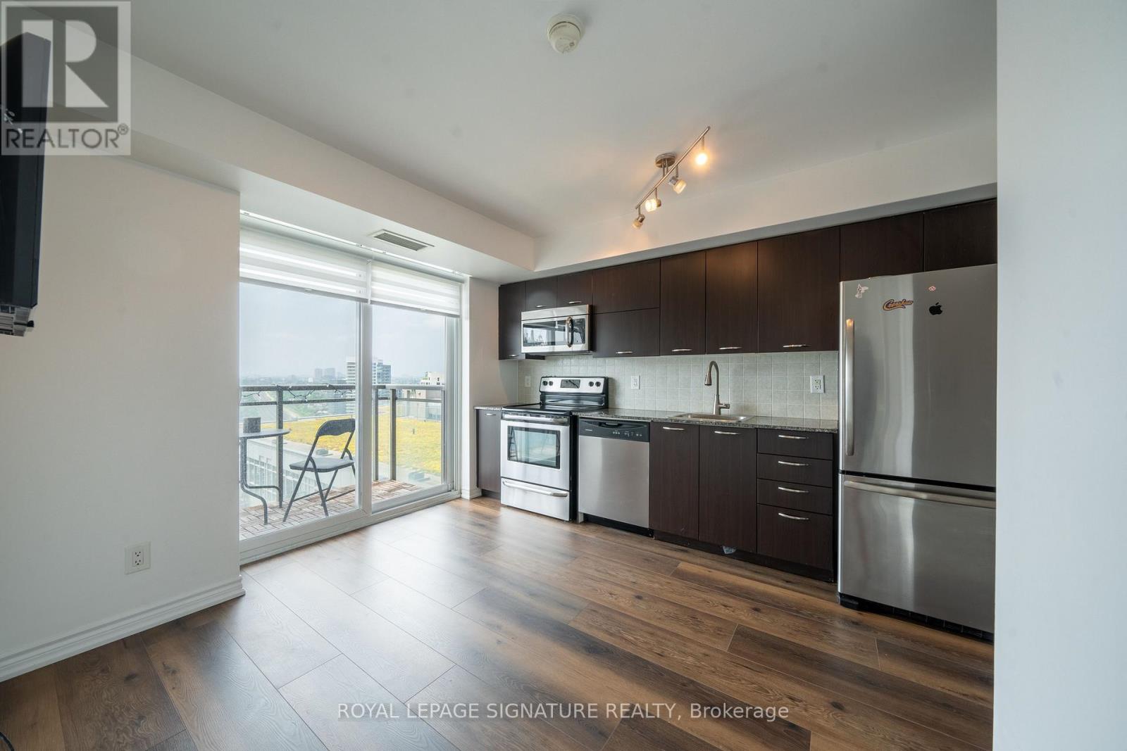 1909 - 38 Joe Shuster Way, Toronto, Ontario  M6K 0A5 - Photo 2 - C12760806